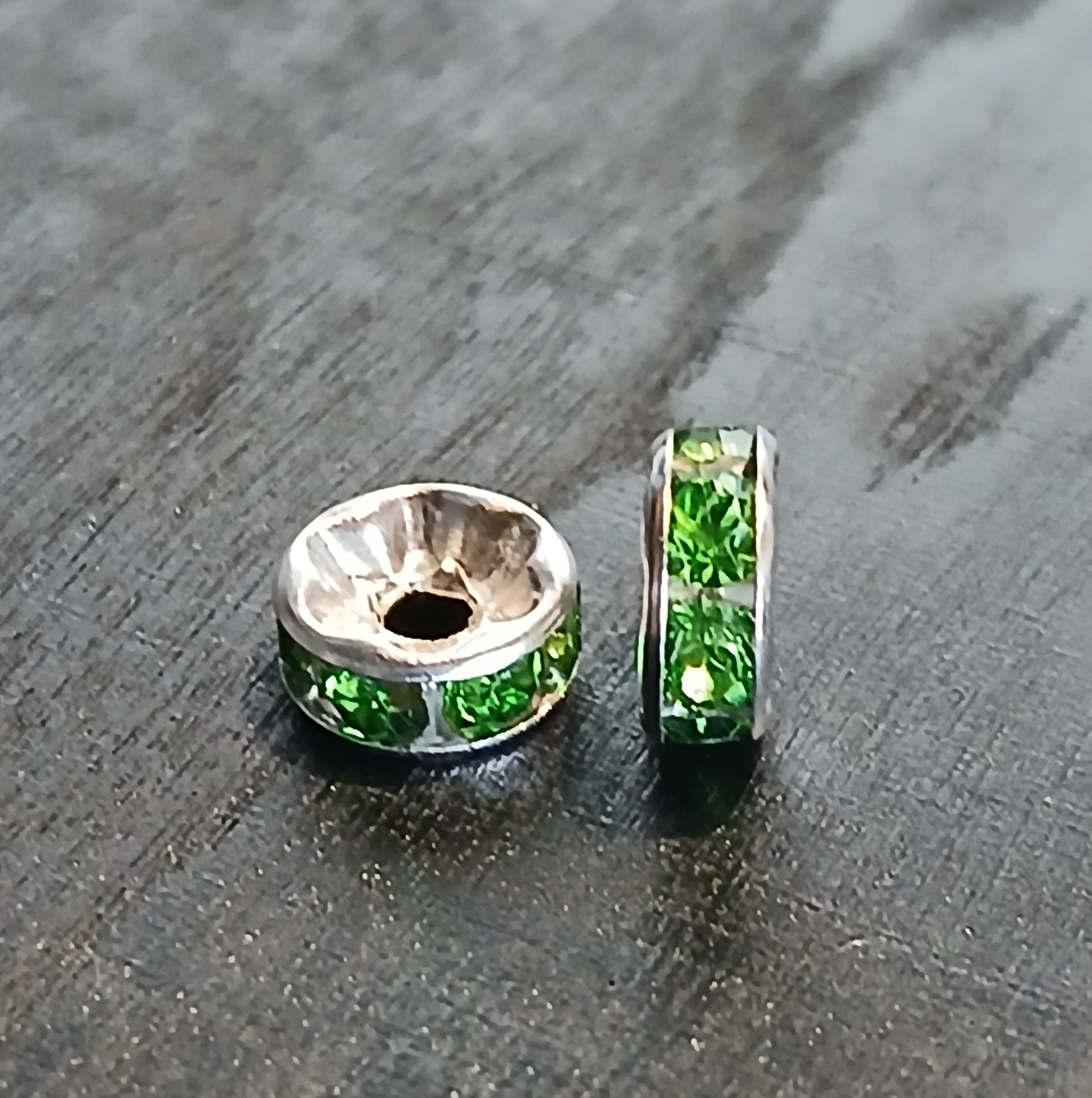 espaceurs strass vert
