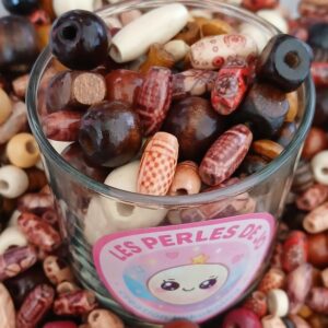 collection de perles en bois