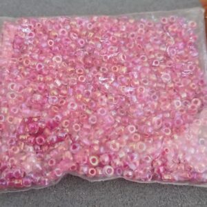 perles de rocailles roses brillantes 1,5mm rondes 12gr
